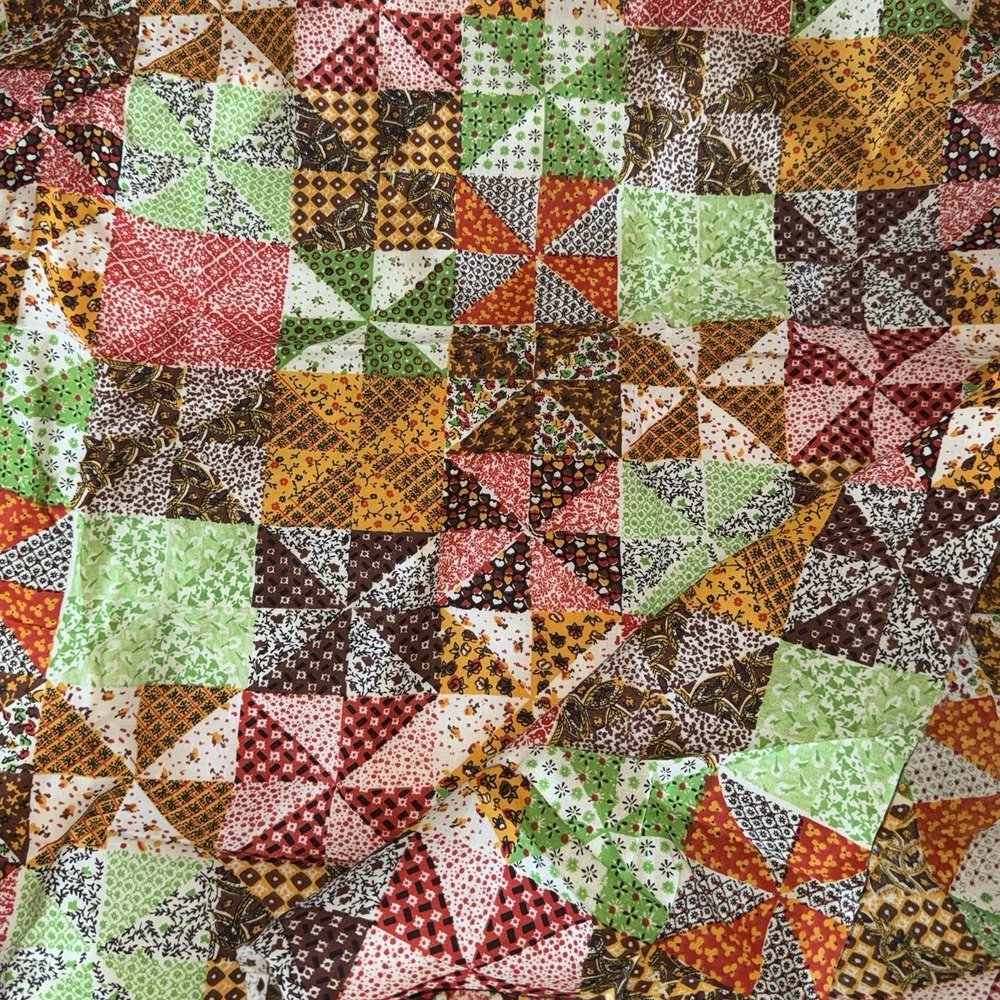 VTG 70s Faux Feed Sack Cheater Quilt Fabric Remnant 3" Pinwheel Square 35"x23"++